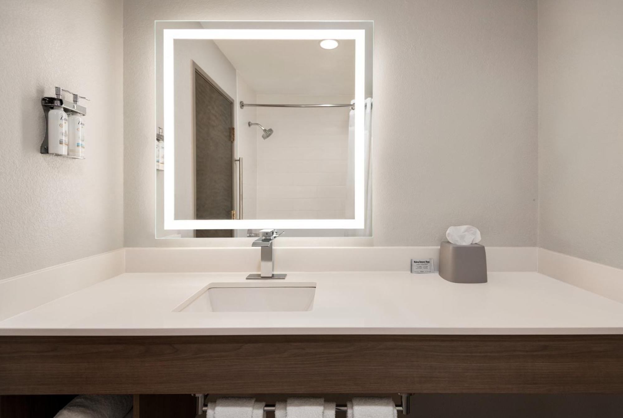 Holiday Inn Express Morgantown By Ihg Eksteriør billede