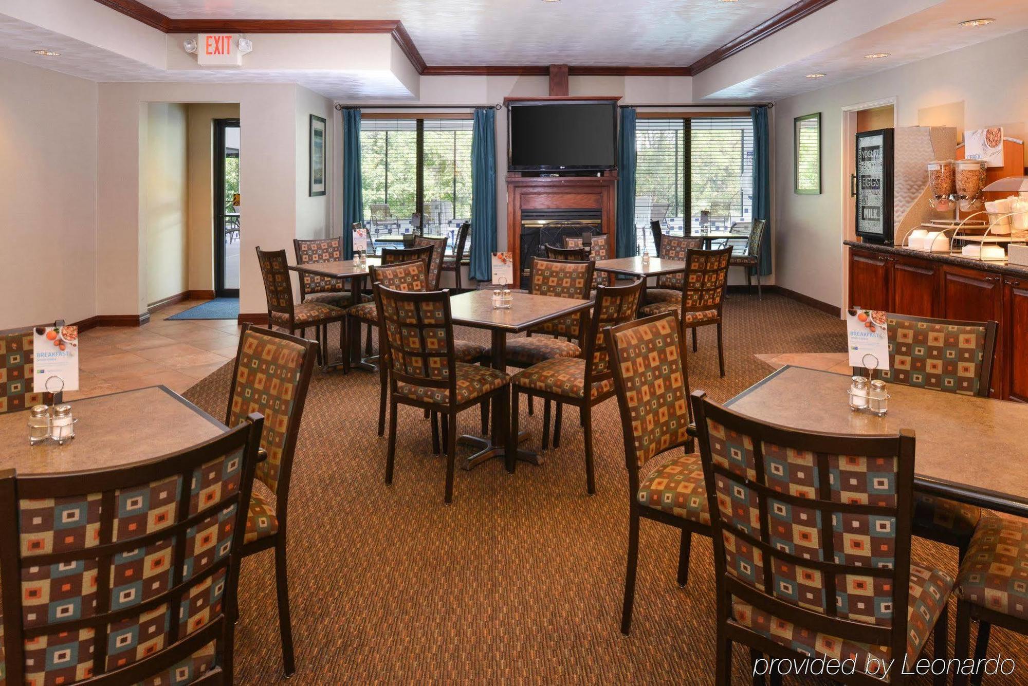 Holiday Inn Express Morgantown By Ihg Eksteriør billede